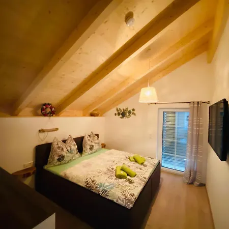Edelweiss & Enzian - Gaestehaus Zum Fuchs Apartment Hermagor-Pressegger See