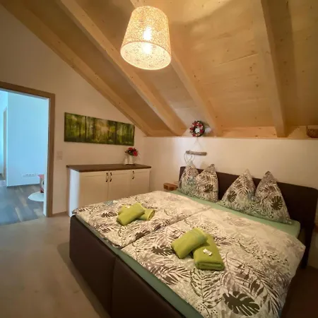 شقة Edelweiss & Enzian - Gaestehaus Zum Fuchs *