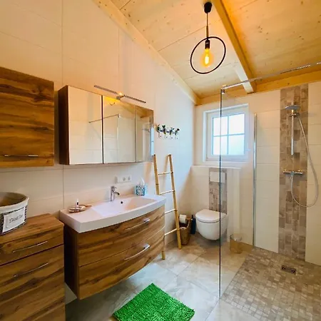 Edelweiss & Enzian - Gaestehaus Zum Fuchs Hermagor-Pressegger See