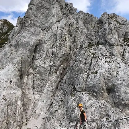 Edelweiss & Enzian - Gaestehaus Zum Fuchs شقة