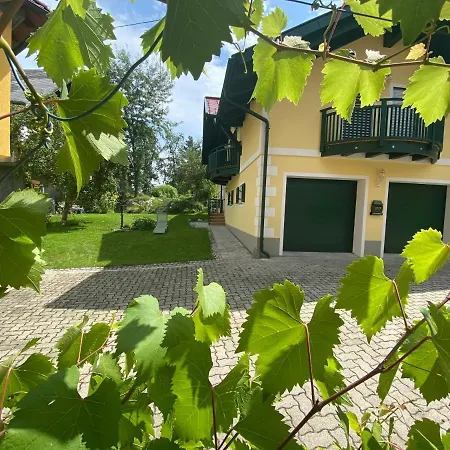 Edelweiss & Enzian - Gaestehaus Zum Fuchs *