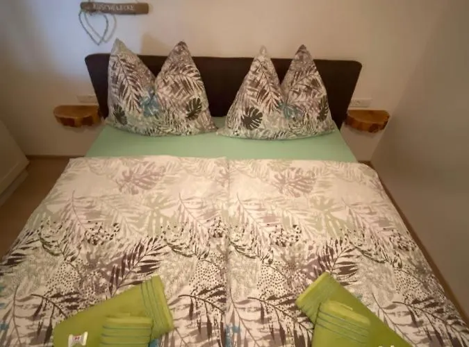 Edelweiss & Enzian - Gaestehaus Zum Fuchs Hermagor-Pressegger See