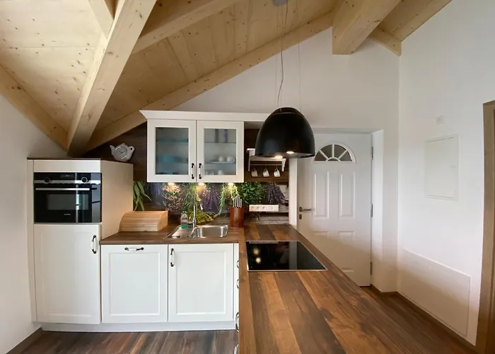 Edelweiss & Enzian - Gaestehaus Zum Fuchs *