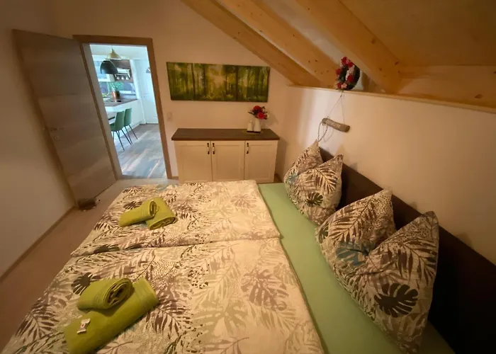 Edelweiss & Enzian - Gaestehaus Zum Fuchs * Hermagor-Pressegger See